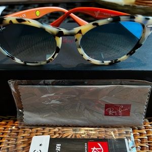 USED AUTHENTIC Nina Kravitz by Ray-Ban Cat Eye